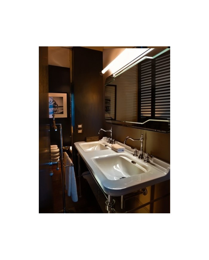 Struttura a terra in ottone per lavabo 150 x 55 completa di ripiano in vetro - Serie Waldorf